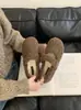 Nuevos zapatos peludos de invierno estilo coreano 2026, zapatos Mary Jane de felpa con punta redonda, zapatos planos de algodón de invierno para mujer para exteriores