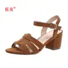 Juyuan En Stock Estilo Nuevo Europeo y Americano Talla Grande Zapatos de Mujer Estilo Vacaciones de Verano Sandalias Marrones para Mujer