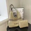 Nuevo Estilo de Principios de Otoño Alta Apariencia Retro Nicho Relajado Rayas Letras Bolso Tote Ligero para Viajar Cruzado Diseño Simple