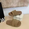 Sandalias de Suela Gruesa y Pantuflas Slip-On Combinadas con Faldas, Nuevos Zapatos de Verano Retro para Exteriores Súper Populares 2026, a la Moda y Tendencia