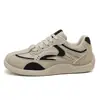 GT6703 Sola Macia Estilo Casual Tênis de Treinamento Forrest Gump Feminino 2026 Outono Novo Versátil Leve Tênis Branco Tênis de Skate