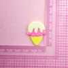 Dibujos animados creativos helado helado goma blanda accesorios de joyería DIY zapatos con agujeros parche de flor funda de teléfono tapa de taza para pegar con agua