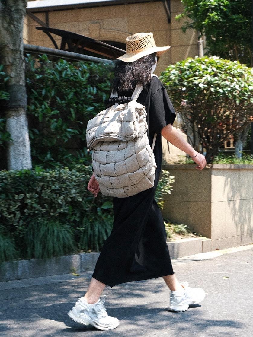 B0954B3D-AA40-448C-AB9C-7310E3