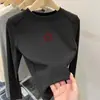 Camiseta de Terciopelo Alemán con Hombro Derecho para Niñas Otoño e Invierno 2025 Nueva Camiseta Básica de Cuello Redondo para Niños Medianos y Grandes, Top de Manga Larga, Prenda Exterior Versátil