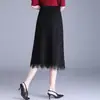 Saia de renda preta para mulheres, novo estilo outono 2026, elegante e estilosa, comprimento médio, justa ao corpo, corte reto, saia bodycon, moderna