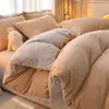 Juego de Cuatro Piezas de Terciopelo de Leche Color Puro Invierno Engrosado Dormitorio Estudiantil Juego de Tres Piezas Funda de Edredón de Terciopelo Funda de Almohada Sábanas Calidez de Doble Cara