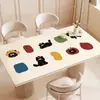 Mantel de Mesa de Silicona Impermeable y a Prueba de Aceite con Dibujos Animados, Mantel que No Requiere Lavado, Mantel para Mesa de Centro Anti-Escaldaduras y Aislante, Protector de Escritorio