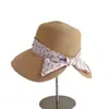 Sombrero de Paja de Color Sólido con Lazo de Flores de Apertura Trasera para Mujer, Sombrero de Pescador Elegante Versátil con Estilo para el Verano, Protección Solar