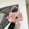 Nova Bolsa Simples Estilo Francês para Axila Feminina 2025, Moda de Alto Padrão para o Dia a Dia, Transversal Versátil, Bolsa de Ombro Tendência