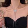 Collar Deslizante de Mariposa Japonés y Coreano para Mujer, Lujo Ligero, Gama Alta, Cadena de Hueso de Serpiente Personalizada, Accesorio de Cadena para Clavícula Simple Europeo y Americano