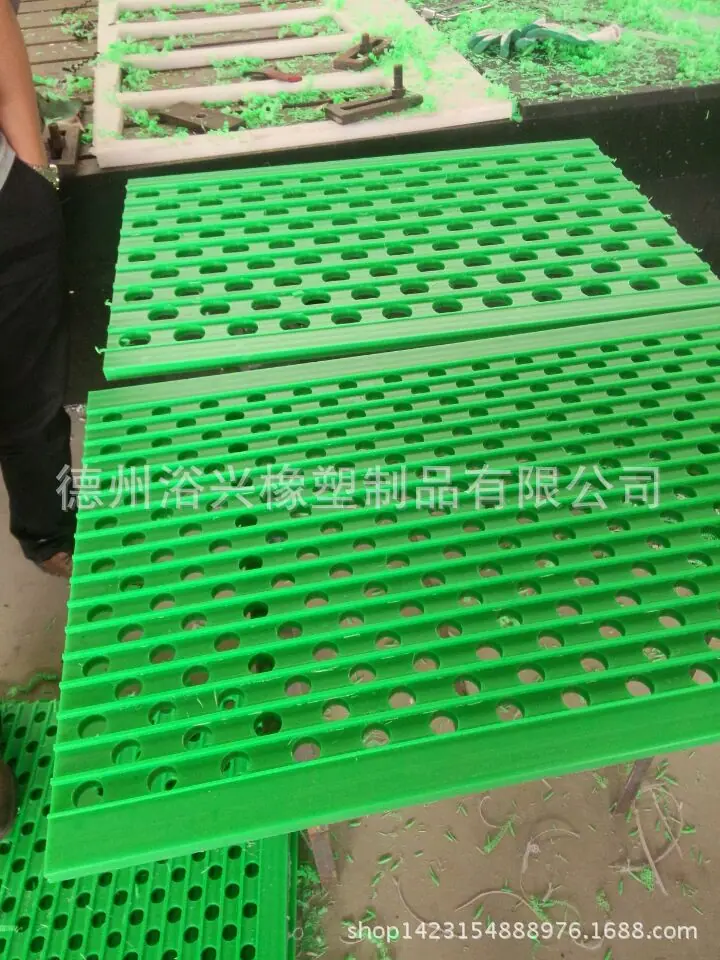 7B34E7FD7B0141AA116BED9E9C1CB2