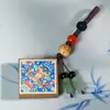 Ébano Doble Cara Pintado Paz y Alegría Tendencia Nacional Señal de Paz Colgante Pareja Juguete Cultural Adorno Colgante Talla en Madera Colgante Pequeño