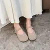 Zapatos Mary Jane planos y minimalistas para mujer, perfectos para combinar con faldas en el otoño de 2026. Estilo nuevo y popular, diseño de punta poco profunda, adecuado para ir al trabajo