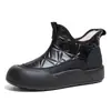 Nuevos Zapatos de Invierno Venta Cruzada Dropshipping Botas de Mujer Zapatos de Algodón Forrados de Borrego Suela Blanda Forrados de Borrego Moda Patchwork Cuero Botas de Nieve