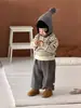 Estilo Coreano Invierno Niña Sombrero de Pico con Pompón Suéter Tejido Rayado Elegante Pantalones de Felpa Gruesos Versátiles para Niños