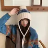 Venta al por mayor 25 Años de Fotos Reales Otoño e Invierno Nuevos Sombreros de Punto Estilo Retro Fair Isle Bloques de Color con Circunferencia de Cabeza Grande y Protección para los Oídos Sombreros de Lana Tendencia