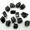 Colgante de piedra en bruto de turmalina negra de cristal natural, collar con espécimen de mineral en bruto de turmalina irregular, joyería de venta caliente transfronteriza