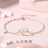 Collar de Pista de Corazón Femenino Colgante de Fritillaria de Amor Nicho Cadena Ligera de Lujo para Clavícula Joyería Dulce de Corazón de Chica