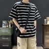 Camiseta Nova de Manga Curta Verão 2025 Masculina Casual Listrada Americana Top Masculino Manga Curta Solto Tamanho Grande Tendência