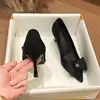 Sapatos Pretos de Salto Alto com Laço para Mulheres 2026 Outono Novo Estilo Francês Bico Fino Design de Nicho Sapatos com Saltos Finos