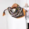 Bufanda Cuadrada de Lujo con Patrón de Espiga para Mujer, Bufanda de Seda Suave y Amigable con la Piel, Adecuada para Todas las Estaciones, Bufanda Decorativa Sencilla y Elegante para el Cuello y Chal