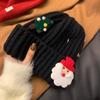 Gorro rojo navideño con astas para mujer, cálido gorro de lana gruesa con bufanda de invierno y protección para los oídos, gorro de punto resistente al frío.