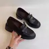 Sapatos Pequenos de Couro com Salto Grosso da Moda Feminino 2026 Primavera/Outono Novo Aumentar Altura Sapatos de Salto Único Slip-on Mocassins Britânicos Sapatos Femininos de Couro Macio