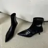 Botas Elegantes y Hermosas de Punta Fina con Tacón de Aguja Delgado para Mujer, Moda Otoño e Invierno 2026 Estilo Retro con Cremallera Trasera, Botines Estilo Británico