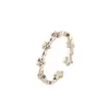 Anillo de Flor Cosida Exquisito, Sencillo, Ligero y de Lujo para Mujer, Joyería de Mano de Alta Gama Exquisita, Moderna, Elegante, Versátil
