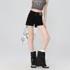 Shorts Jeans Preto de Duas Fileiras Estilo Americano Picante para Mulheres, Novo de Verão Cintura Alta Emagrecedor Versátil Petite Cintura Alta Hot Pants