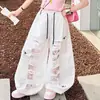 Pantalones Rasgados con Parches de Encaje para Niñas 2026 Verano Nuevo Estilo para Niños Mayores, Pantalones de Pierna Ancha de Algodón para Baile Callejero Jazz
