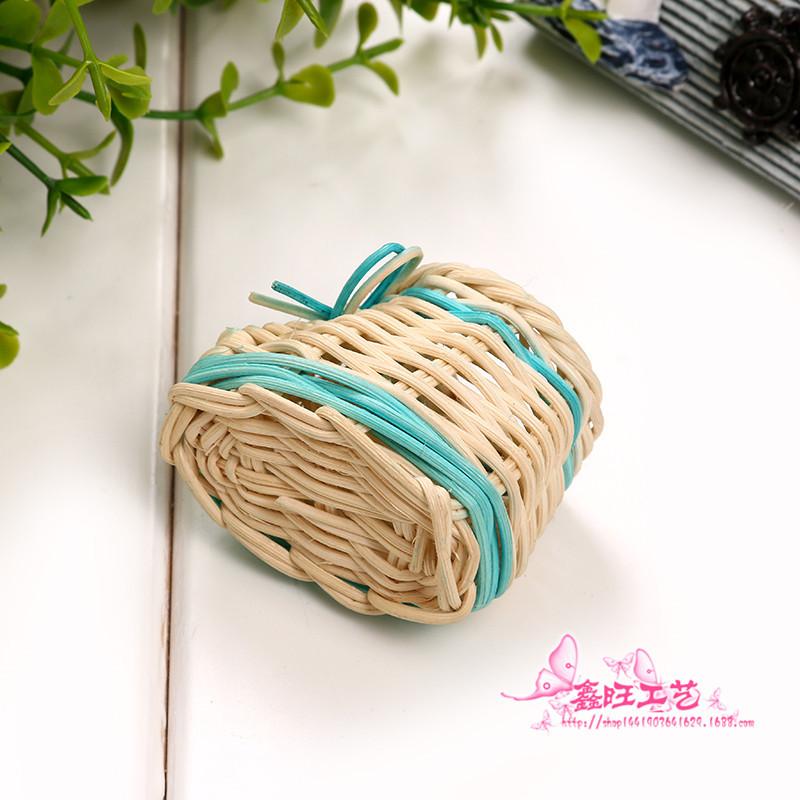 (33)