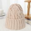 Nuevo gorro giratorio de otoño e invierno para hombres y mujeres, gorro de punto para estudiantes, cálido gorro de lana de color sólido con protección para los oídos a la moda, venta al por mayor