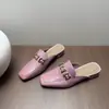 Novedad Verano 2026 Mules para Mujer de Punta Abierta con Hebilla Metálica, Tacón Medio, Tacón Grueso, Mules sin Cierre con Tira
