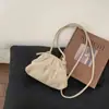 Bolsa Pequena Nicho Estilo Francês Retrô de Alto Acabamento para Mulheres, Nova Moda 2026 Bolsa Transversal de Alto Acabamento, Bolsa Nuvem Plissada