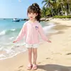 Chaqueta de Verano para Niñas KT Cat Protección Solar 2026 Nuevo Estilo Bebé Casual Elegante Verano Fina Transpirable Aire Acondicionado Abrigo