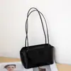 Bolsa de Mão de Couro Genuíno Estilo Novo de Nicho para Mulheres, Bolsa Tote com Estilo Minimalista de Alta Qualidade, Adequada para o Dia a Dia, Bolsa de Ombro, Bolsa de Braço