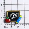 Pizarra de temporada de regreso a clases, lápiz, libro, pegamento blanco, accesorios de resina, estuche de papelería, parches para manualidades, aretes, colgantes, decoraciones para manualidades