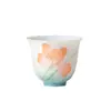Taza de Té de Cerámica con Flor de Hibisco y Mariposa Pintada a Mano Pequeño Juego de Té Kung Fu Taza de Té para el Hogar Taza Individual Delgada