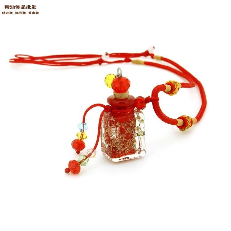 中国精油饰品网双扣绳红色方形金莎琉璃瓶项链4.jpg