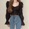 Camisa chic coreana de retazos de encaje con mangas abullonadas, diseño entallado para estilizar la cintura, top de manga larga, camisa corta de cuello en V profundo
