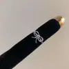 Anel Aberto Minimalista Coração Flor Zircônia, Anel de Dedo Indicador de Nicho Alto Padrão, Anel Versátil de Luxo Leve para Mulheres