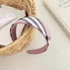 Diadema Cuadros Retro Café de Ala Ancha Pinza para el Cabello de Presionar Estilo Colegio Británico Pasador de Corona de Calavera de Caña Alta Accesorio de Cabello de Alta Gama