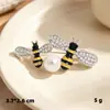 Broche Anti-correr Abelha Alfinete de Segurança Anti-gotejamento de Óleo para Roupas Pino com Fivela de Pérola de Alta Qualidade Acessórios para Roupas Artefato para Apertar a Cintura