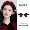 Pendientes Retro de Disco Rojo para Mujer 2026 Nuevo Estilo Caliente Pendientes de Alta Gama Pendientes de Nochevieja con un Toque de Lujo Ligero