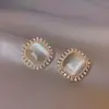 Lote Misto Brincos Populares para Mulheres, Brincos de Luxo de Alta Qualidade, Mesmo Estilo do Tiktok, Versão Coreana, Brincos de Flor de Pérola, Nicho e Versátil