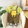 Nova Roupa Infantil Estilo Coreano Verão 2025 para Meninos e Meninas, Conjunto de Duas Peças com Estampa de Girafa para o Verão, Conjunto Infantil Atacado