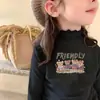 Camiseta de Manga Larga para Niña Otoño/Invierno 2026 Estilo Nuevo Camiseta Térmica de Forro Polar para Niños Medianos y Grandes, Cuello Semi Alto, Adorno de Volantes