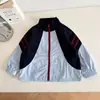 Vale do Vento 2026 Verão Nova Jaqueta Fina Infantil Unisex Estilosa Versátil com Proteção Solar Cor Color Block Retro Americano