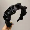 Linda diadema de felpa de dibujos animados para mujer, especialmente diseñada para lavarse la cara y aplicar mascarillas faciales, diadema de corona alta, lista para fotos, crea una atmósfera elegante